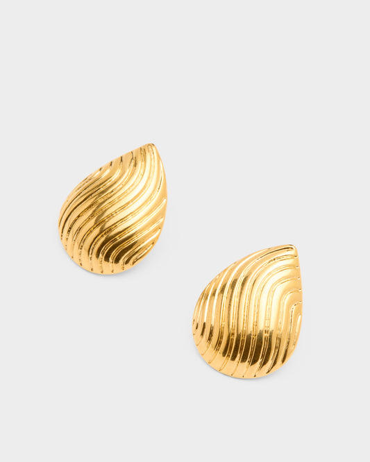 Japanese Shell Stud Earrings